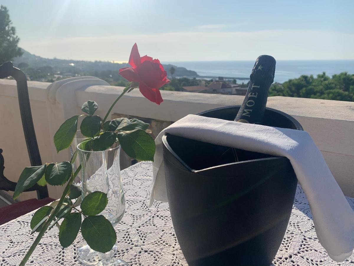 Villino Eleonora Bed & Breakfast Parghelia Exterior foto