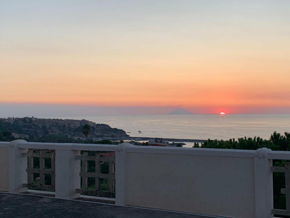 Villino Eleonora Bed & Breakfast Parghelia Exterior foto