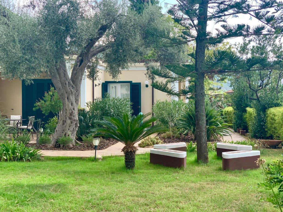 Villino Eleonora Bed & Breakfast Parghelia Exterior foto