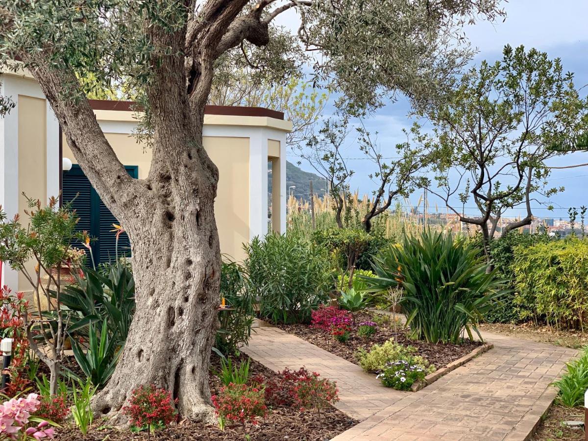 Villino Eleonora Bed & Breakfast Parghelia Exterior foto