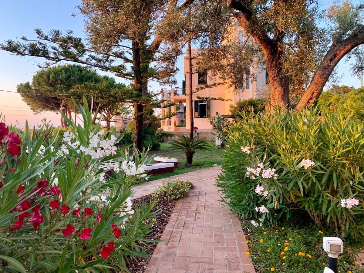 Villino Eleonora Bed & Breakfast Parghelia Exterior foto